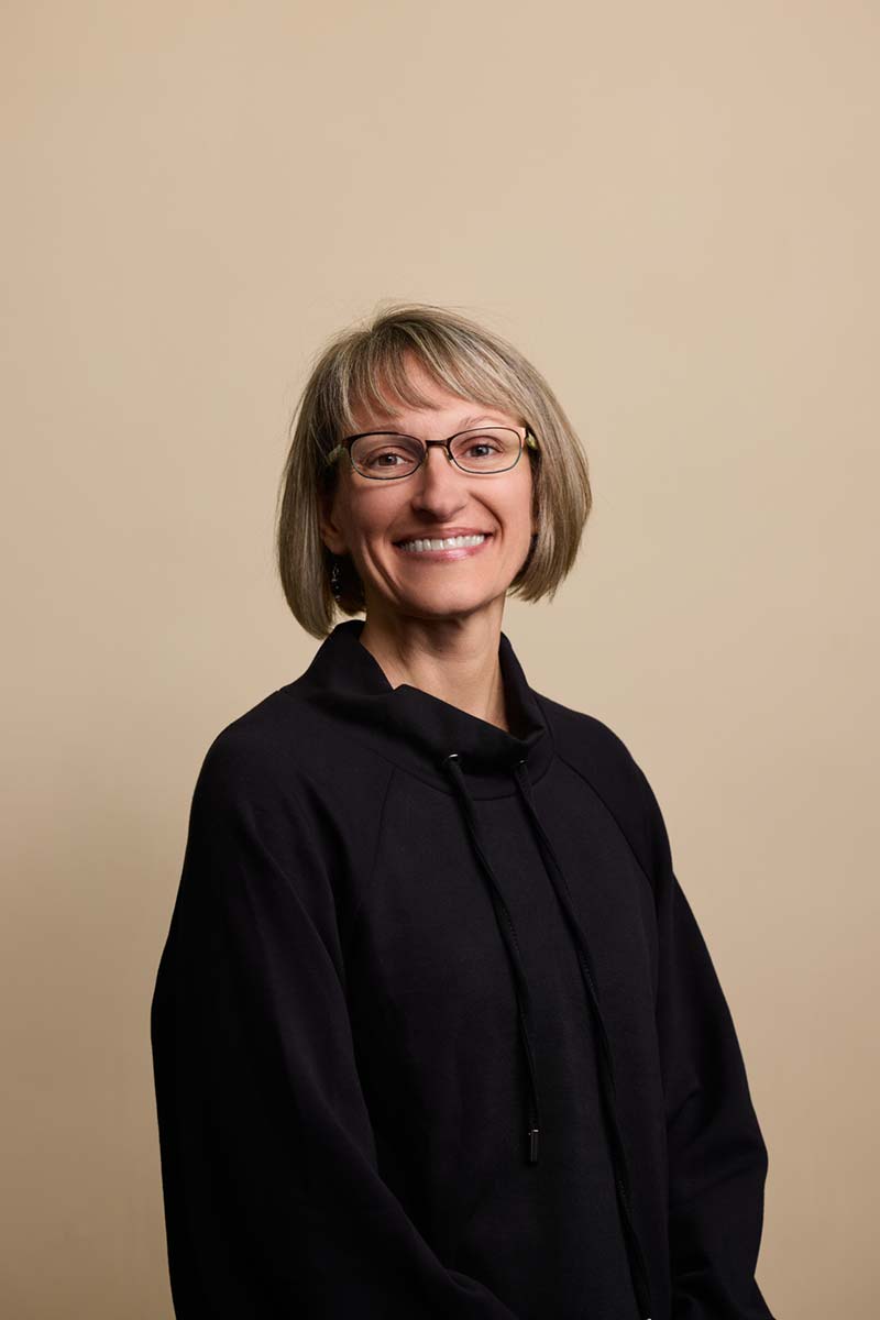Photo of Dawn Mullen